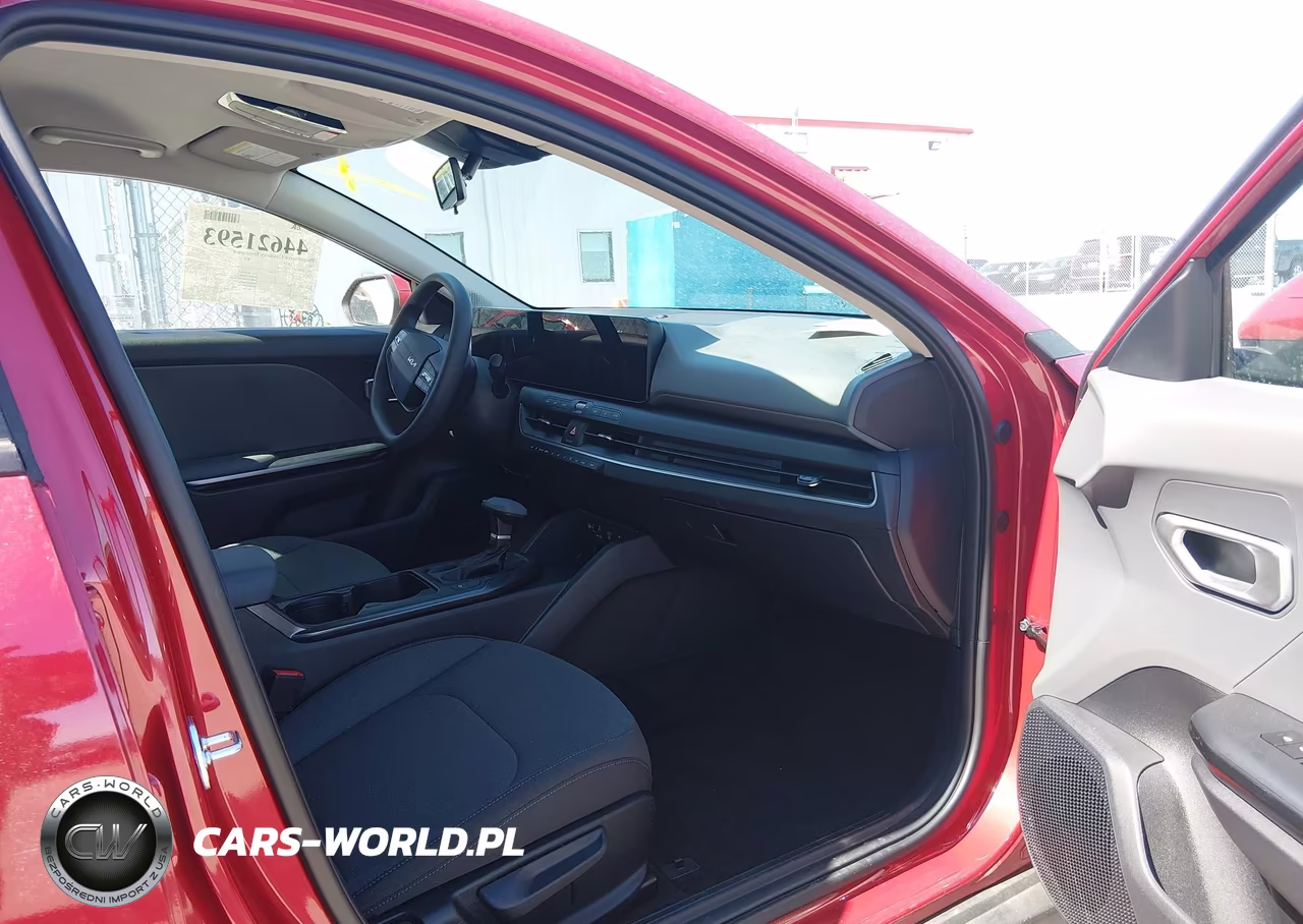 2025 Kia K4 Lxs VIN:3KPFT4DEXSE233778 - 5