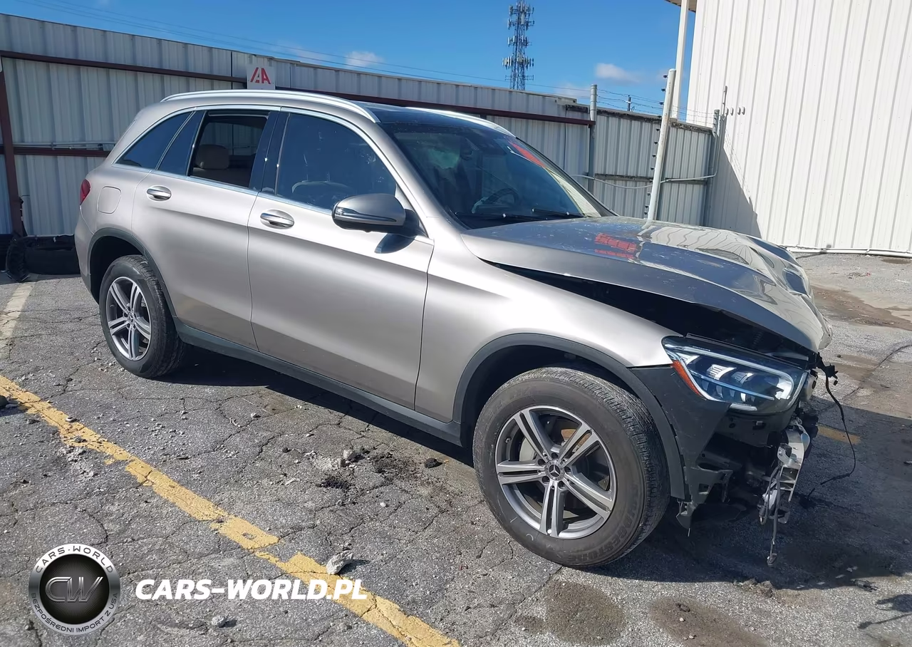 2022 Mercedes-Benz Glc 300 Suv – zdjęcie 1 z 16