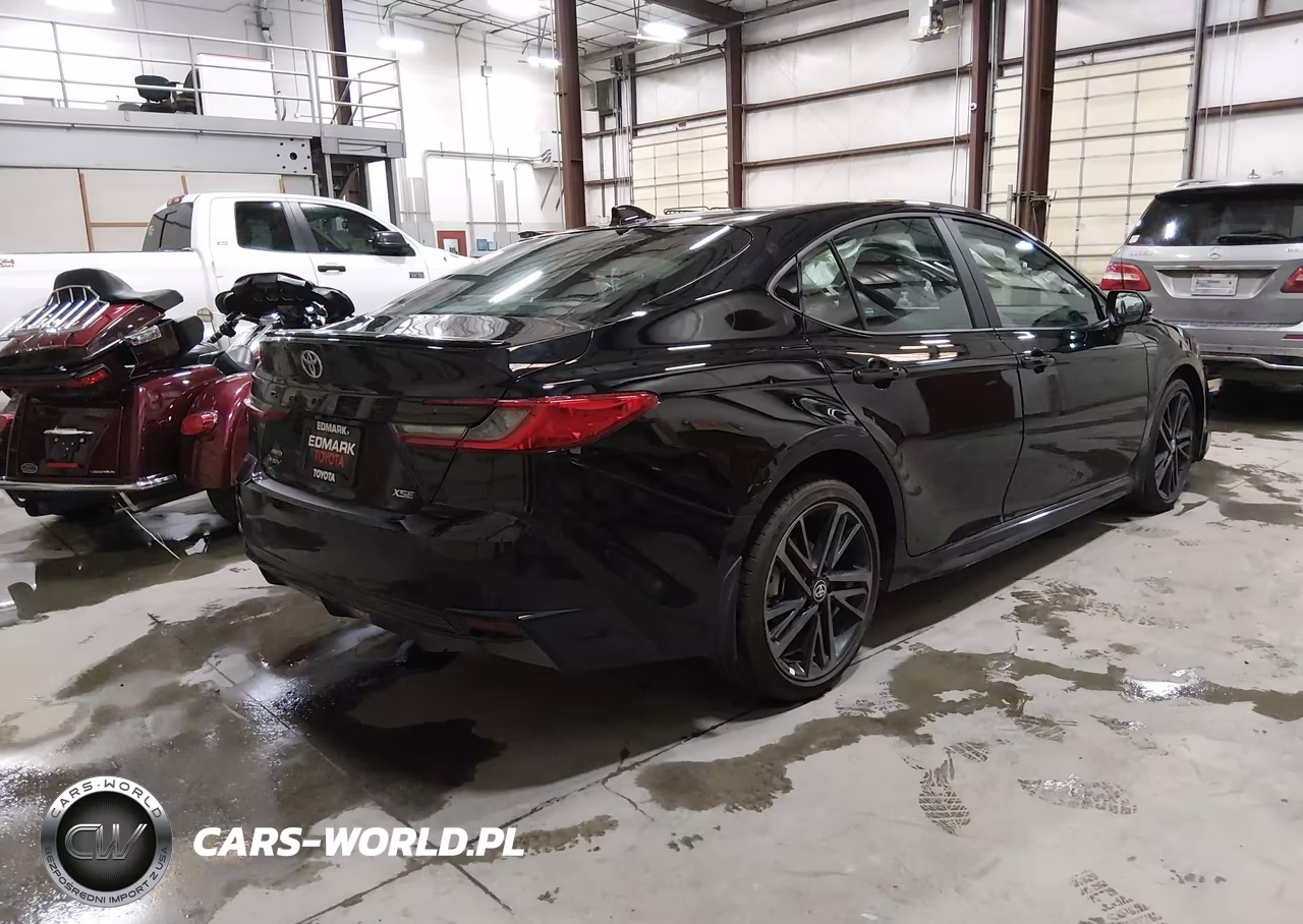 2025 Toyota Camry Xse VIN:4T1DBADK6SU509983 - 4