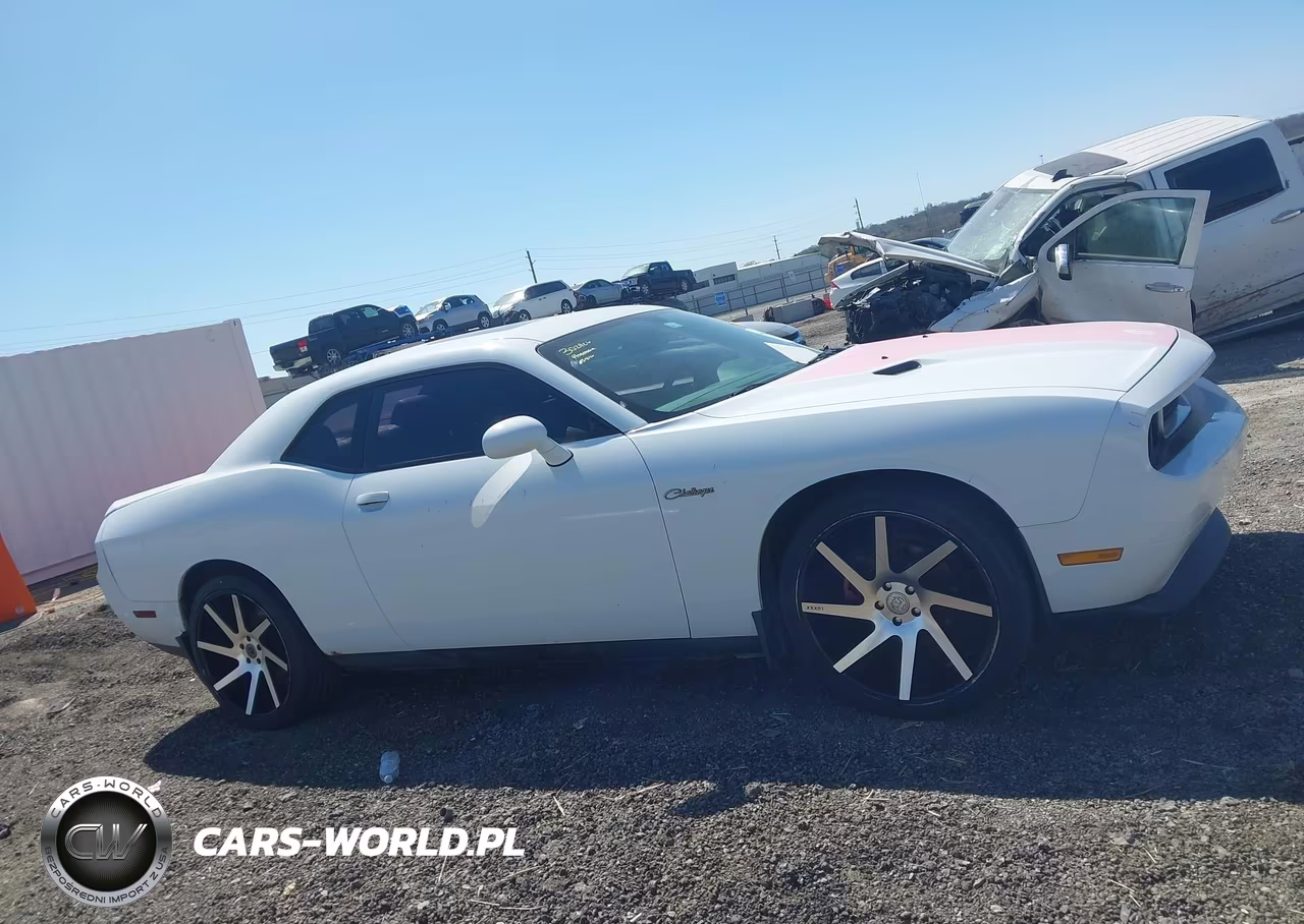 2013 Dodge Challenger Sxt Plus VIN:2C3CDYAG6DH569646 - 13