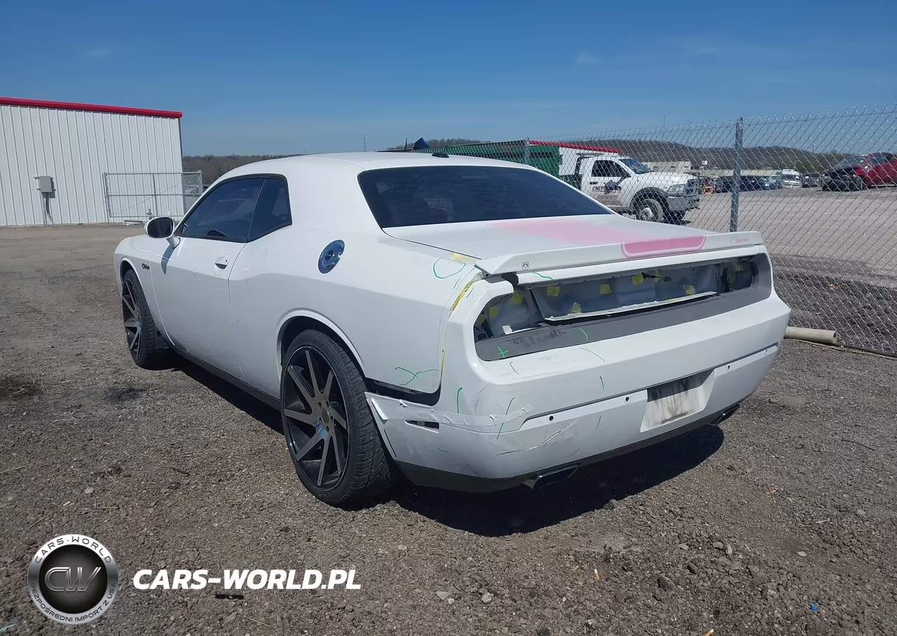 2013 Dodge Challenger Sxt Plus VIN:2C3CDYAG6DH569646 - 3