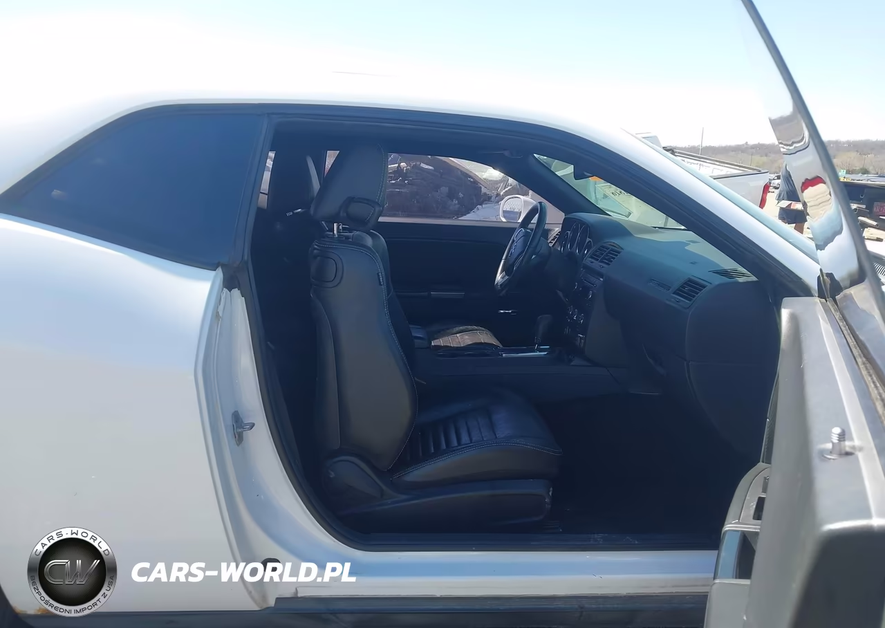 2013 Dodge Challenger Sxt Plus VIN:2C3CDYAG6DH569646 - 5
