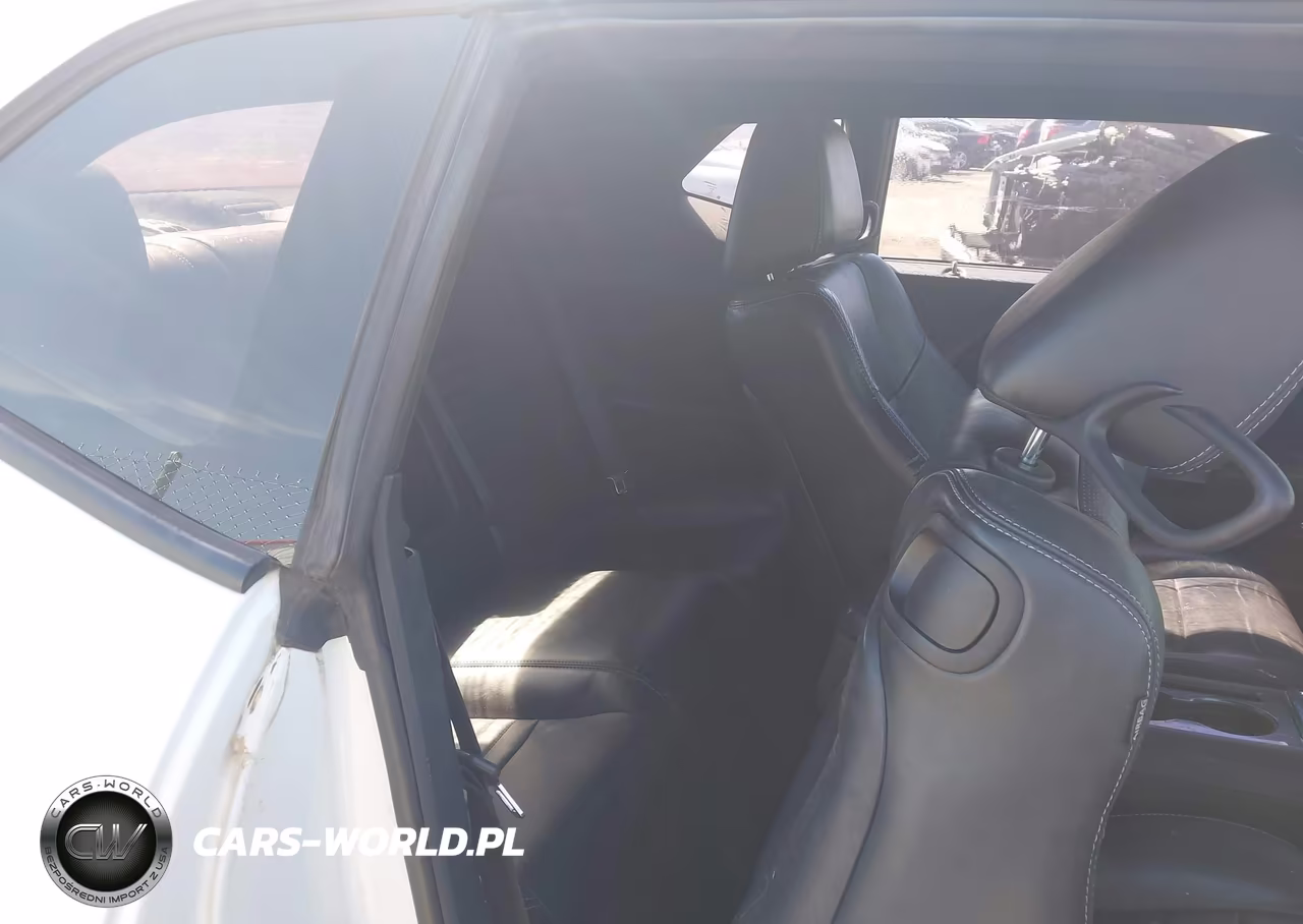 2013 Dodge Challenger Sxt Plus VIN:2C3CDYAG6DH569646 - 8