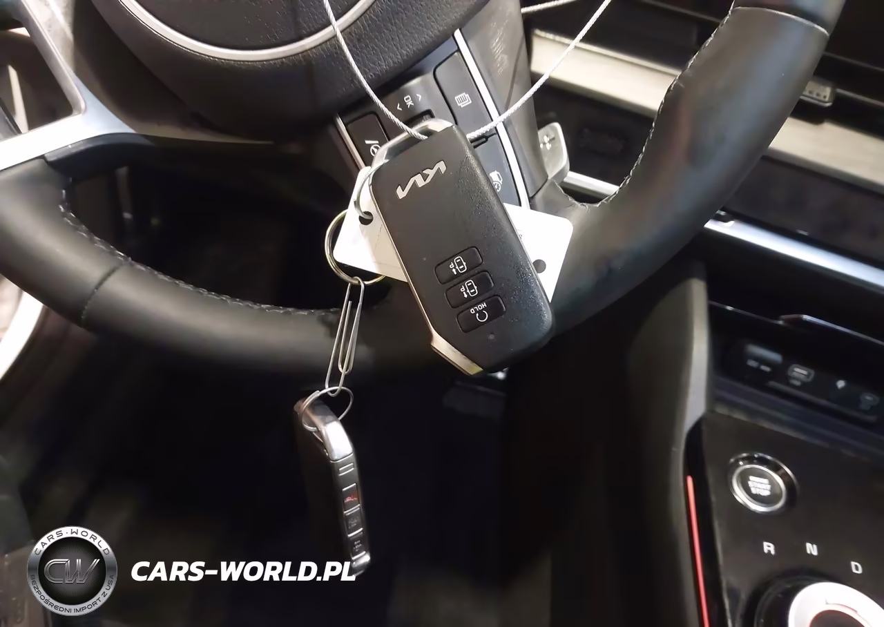 2025 Kia Sportage Plug-In Hybrid X-Line Prestige VIN:KNDPZDDH6S7250462 - 11