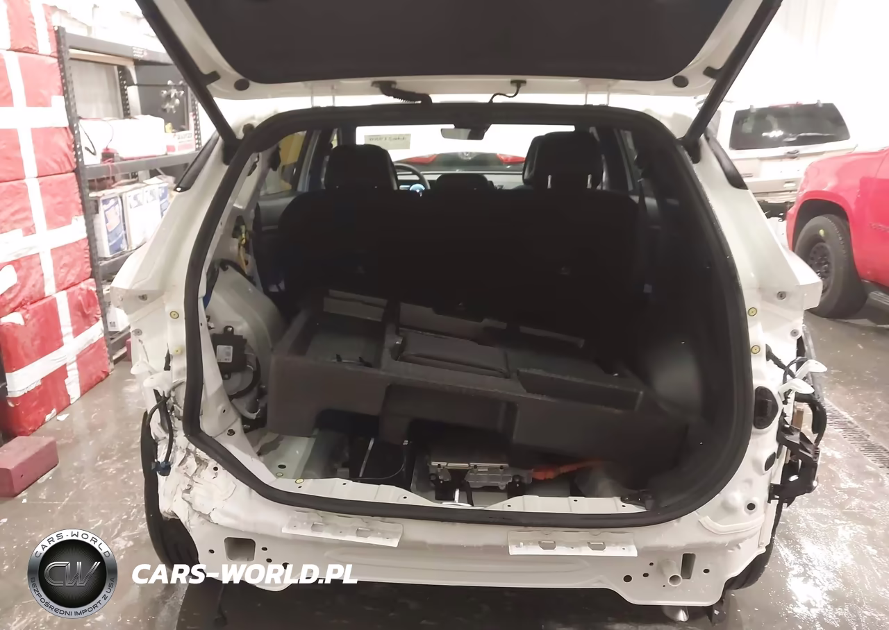 2025 Kia Sportage Plug-In Hybrid X-Line Prestige VIN:KNDPZDDH6S7250462 - 18