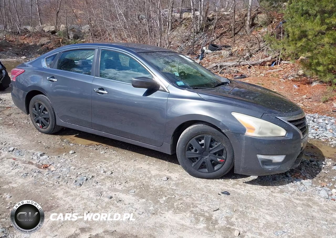 2013 Nissan Altima 2.5 S – zdjęcie 1 z 12