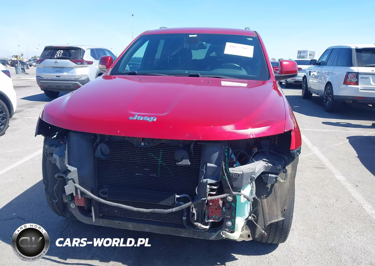 2015 Jeep Grand Cherokee Laredo VIN:1C4RJEAG6FC235863 - 13