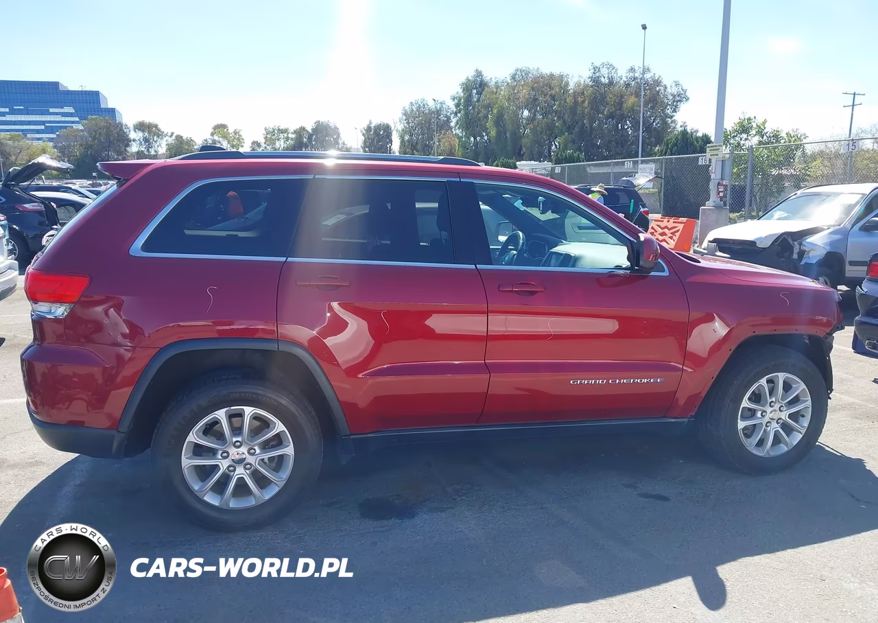 2015 Jeep Grand Cherokee Laredo VIN:1C4RJEAG6FC235863 - 14