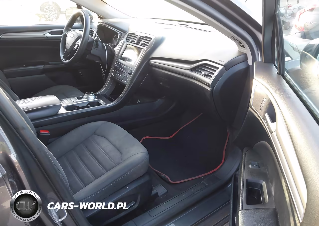 2019 Ford Fusion Hybrid Se VIN:3FA6P0LU6KR272260 - 5