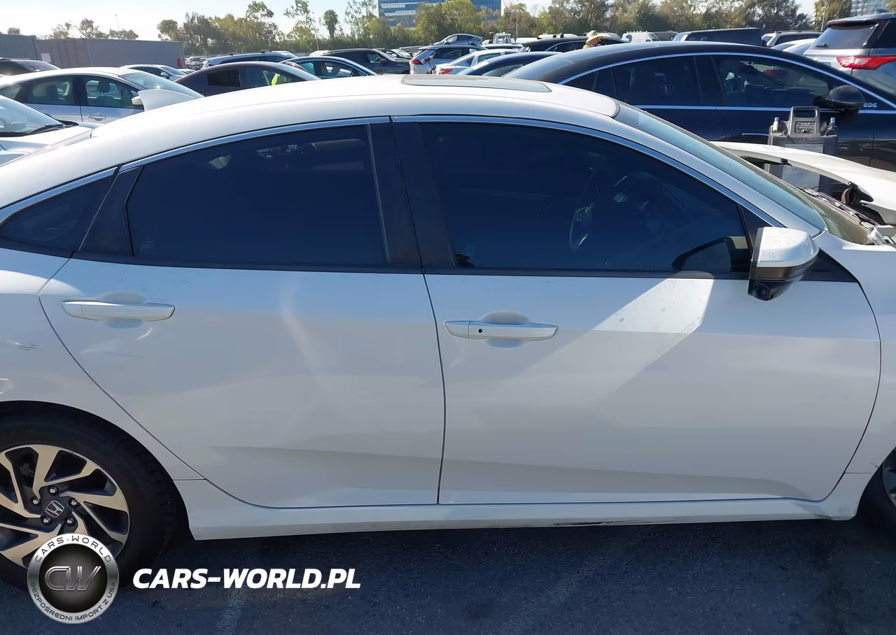 2018 Honda Civic Ex VIN:2HGFC2F74JH577226 - 13