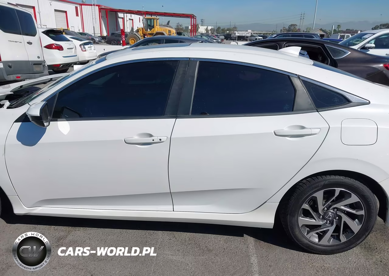 2018 Honda Civic Ex VIN:2HGFC2F74JH577226 - 14