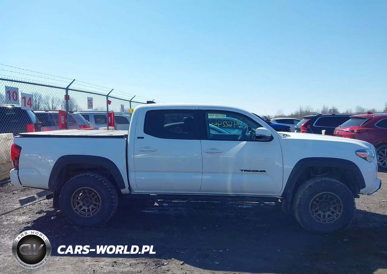 2023 Toyota Tacoma Trail Edition VIN:3TMCZ5AN9PM636532 - 13