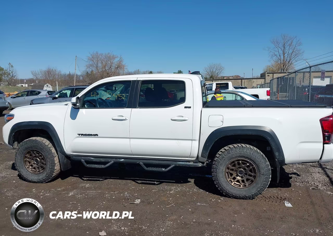2023 Toyota Tacoma Trail Edition VIN:3TMCZ5AN9PM636532 - 14