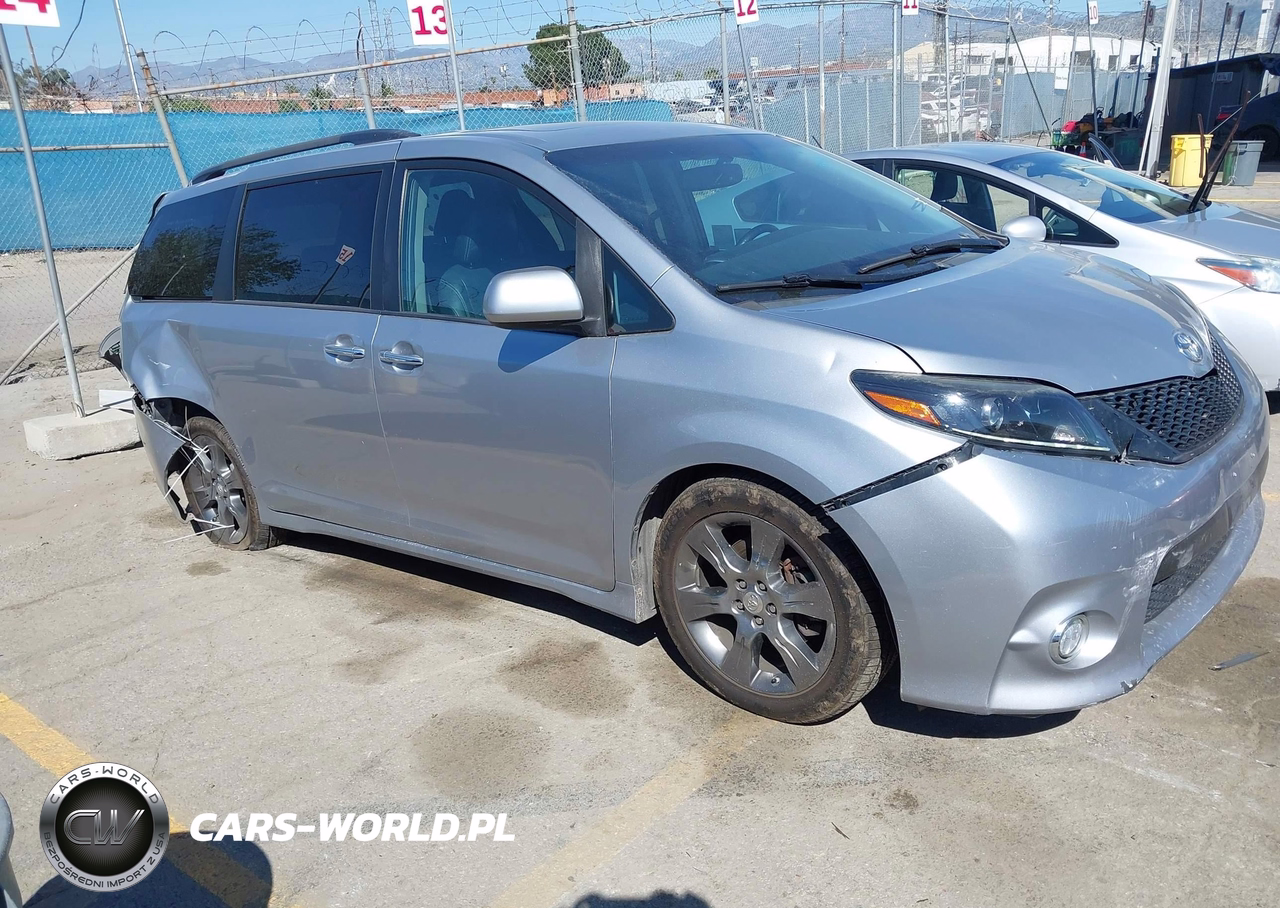 2015 Toyota Sienna Se Premium 8 Passenger