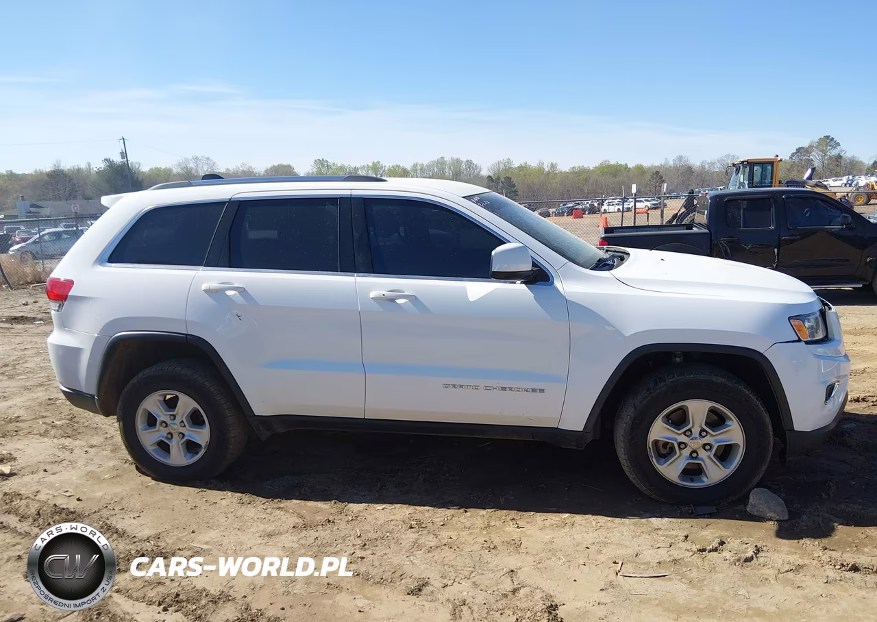 2016 Jeep Grand Cherokee Laredo VIN:1C4RJFAG2GC304247 - 13