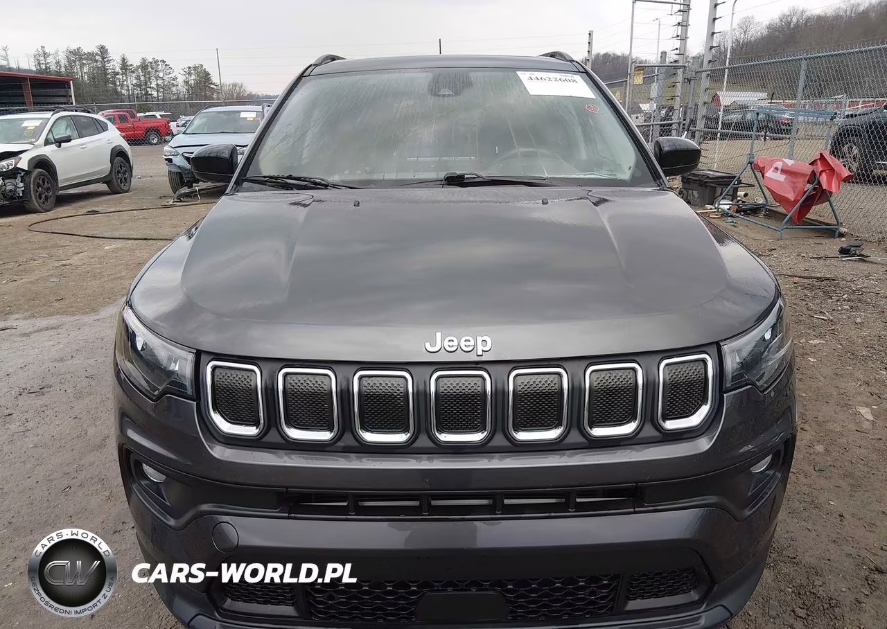 2022 Jeep Compass Latitude Lux 4X4 VIN:3C4NJDFB3NT180720 - 12