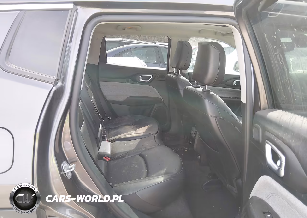 2022 Jeep Compass Latitude Lux 4X4 VIN:3C4NJDFB3NT180720 - 8