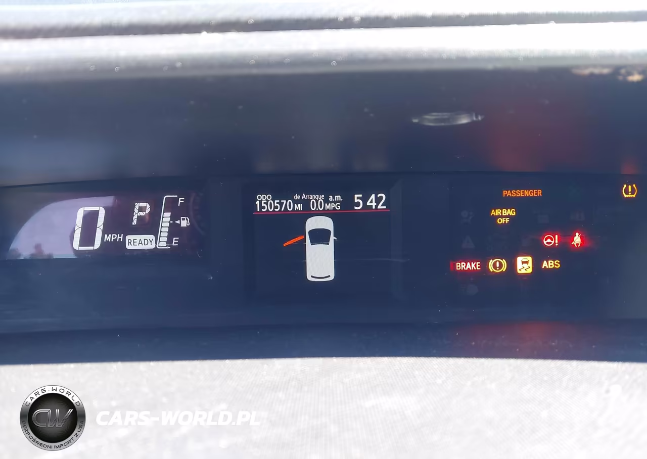 2016 Toyota Prius C Persona Series VIN:JTDKDTB35G1119091 - 7