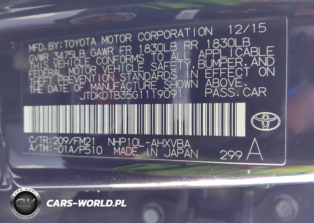 2016 Toyota Prius C Persona Series VIN:JTDKDTB35G1119091 - 9