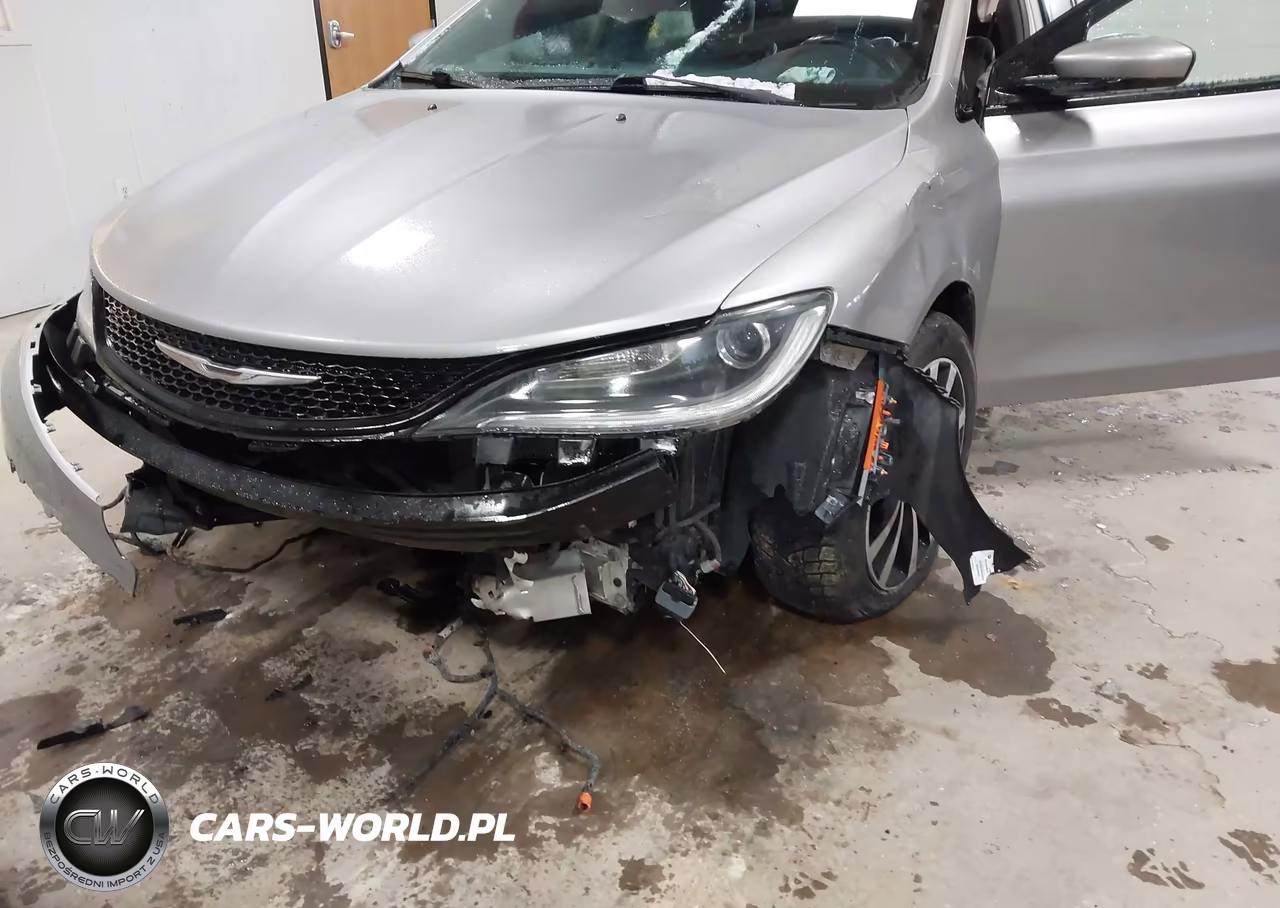 2015 Chrysler 200 S VIN:1C3CCCBB3FN649523 - 12