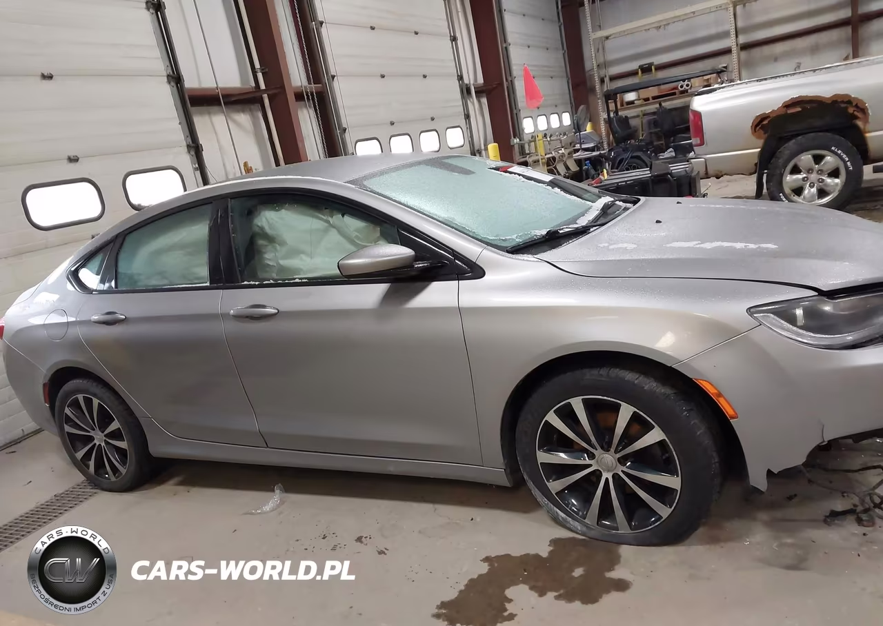 2015 Chrysler 200 S VIN:1C3CCCBB3FN649523 - 15