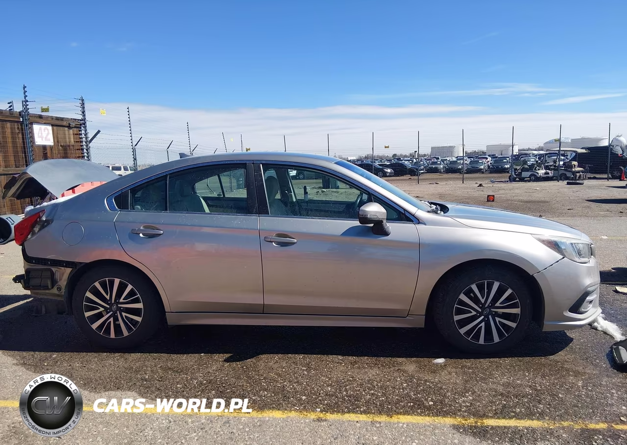 2018 Subaru Legacy 2.5I Premium VIN:4S3BNAF62J3029642 - 13