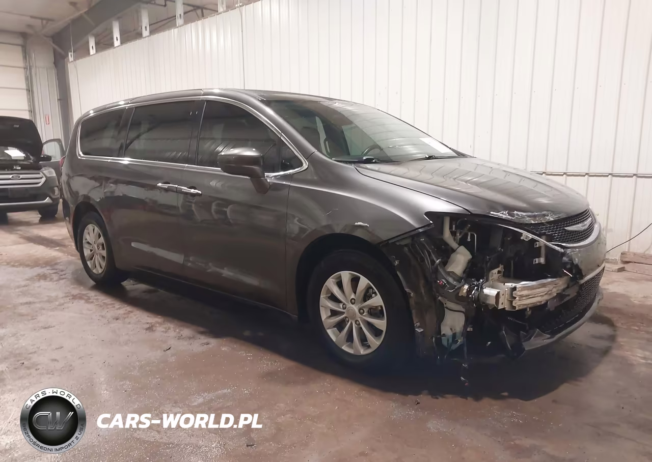 2019 Chrysler Pacifica Touring Plus