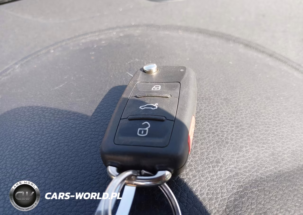 2014 Volkswagen Tiguan R-Line VIN:WVGAV3AX6EW013418 - 11