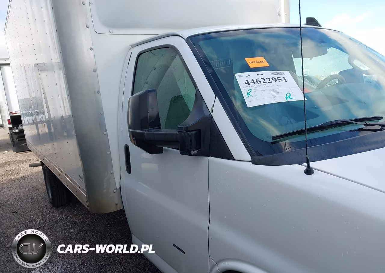 2018 GMC Savana Cutaway Work Van VIN:7GZ37TCG9JN005479 - 13