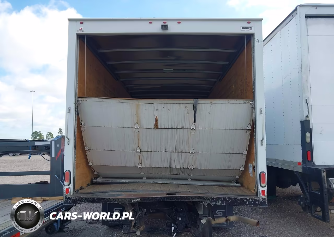 2018 GMC Savana Cutaway Work Van VIN:7GZ37TCG9JN005479 - 15