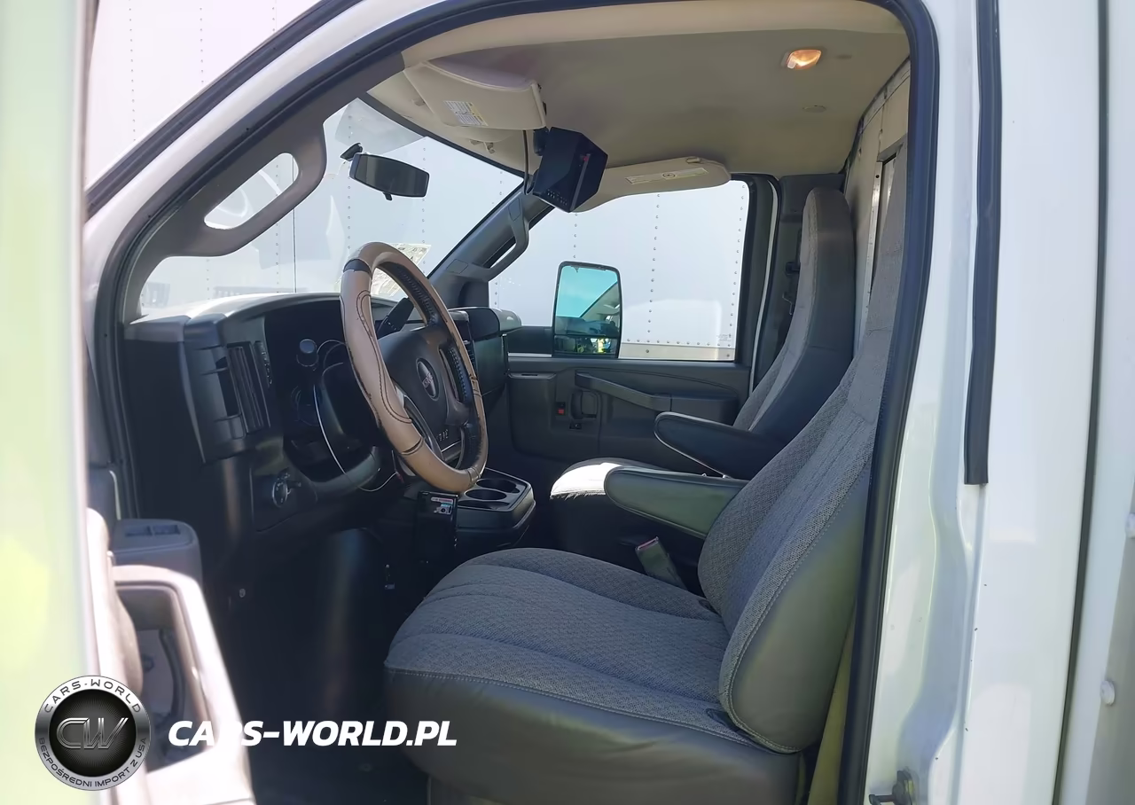 2018 GMC Savana Cutaway Work Van VIN:7GZ37TCG9JN005479 - 16