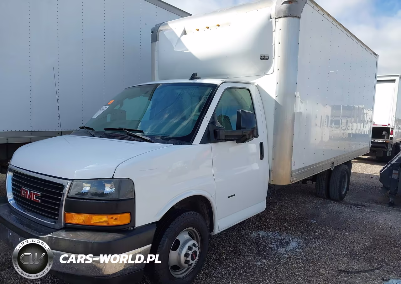2018 GMC Savana Cutaway Work Van VIN:7GZ37TCG9JN005479 - 2