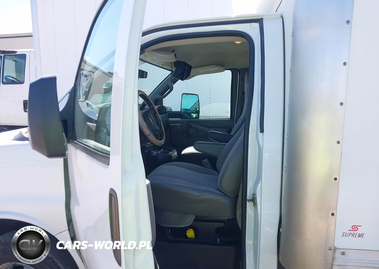 2018 GMC Savana Cutaway Work Van VIN:7GZ37TCG9JN005479 - 6