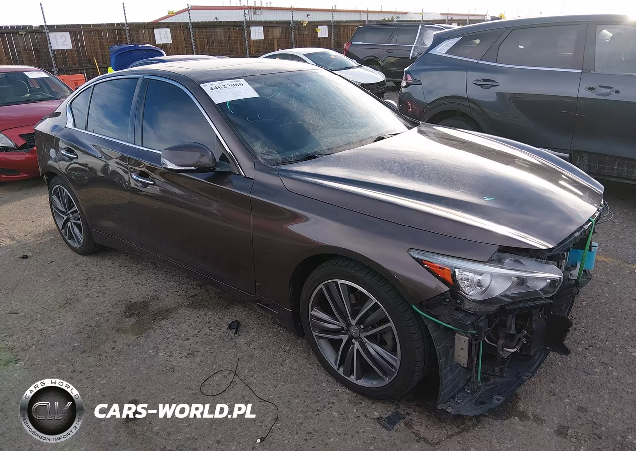 2015 Infiniti Q50 Premium – zdjęcie 1 z 17