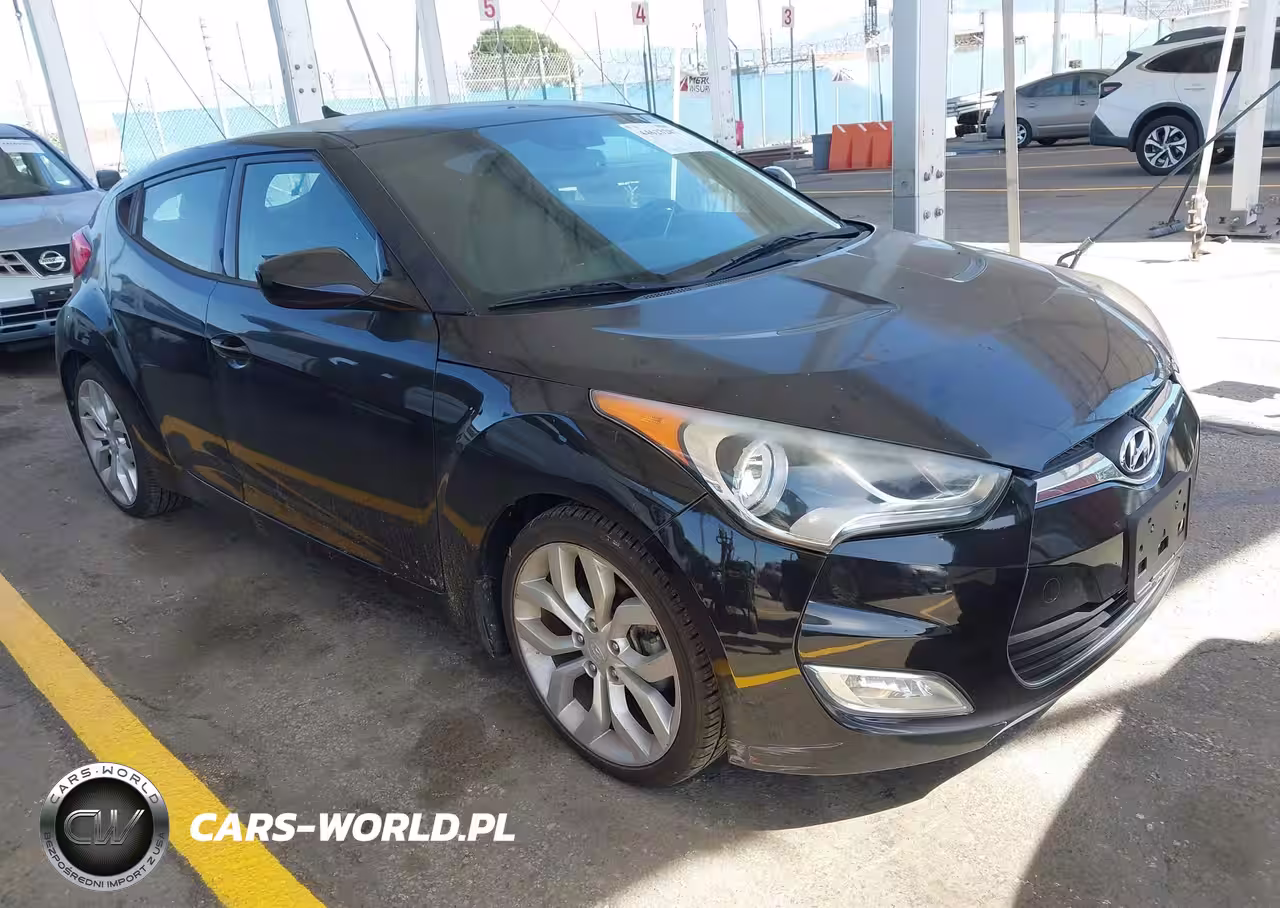 2013 Hyundai Veloster Base W-Black