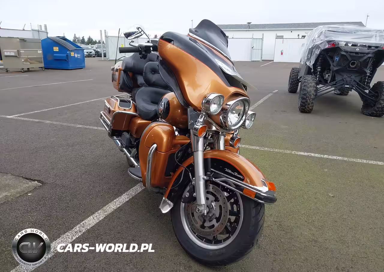 2008 Harley-Davidson Flhtcui 105Th Anniversary Edition