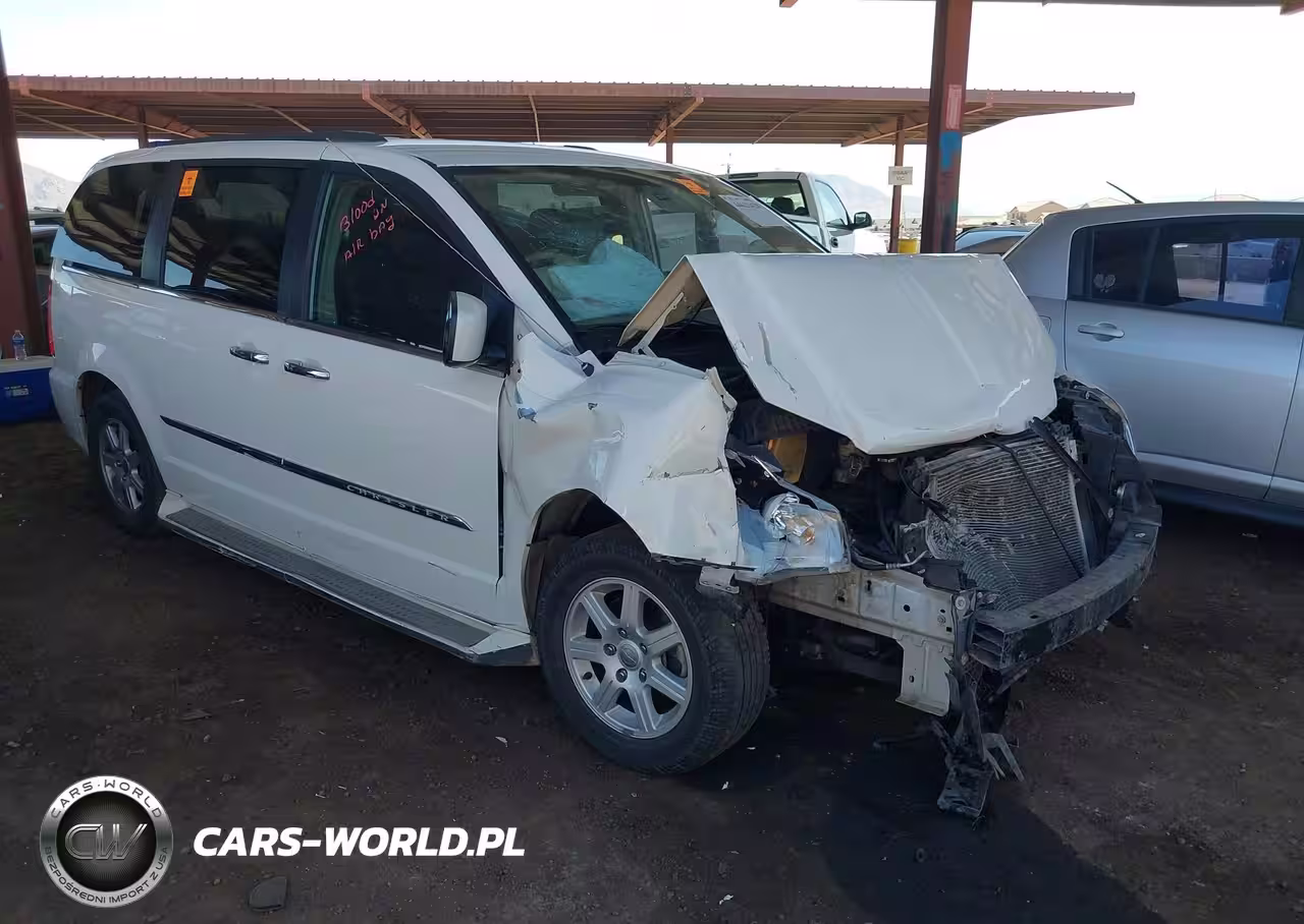 2011 Chrysler Town & Country Touring