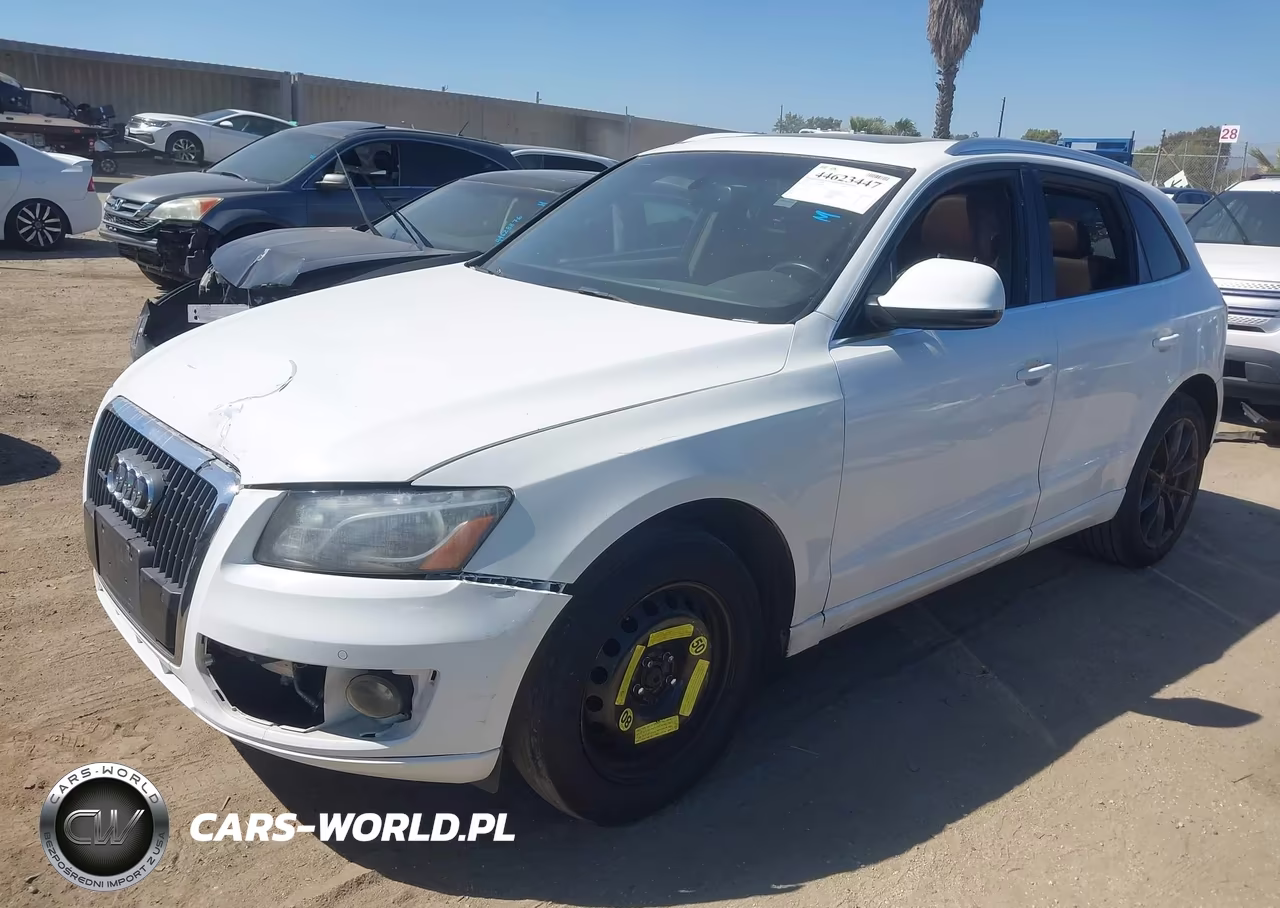 2011 Audi Q5 2.0T Premium VIN:WA1LFAFP2BA049469 - 2