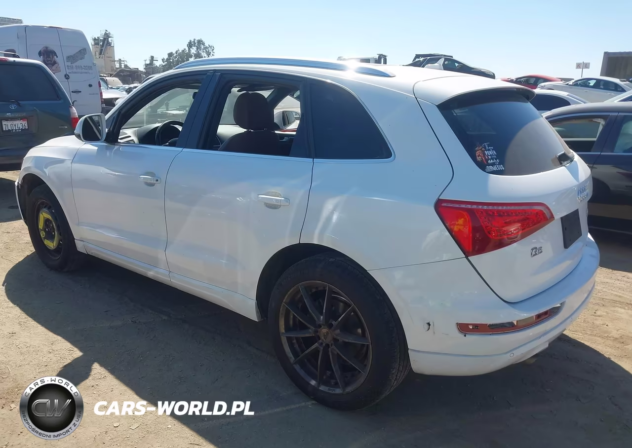 2011 Audi Q5 2.0T Premium VIN:WA1LFAFP2BA049469 - 3