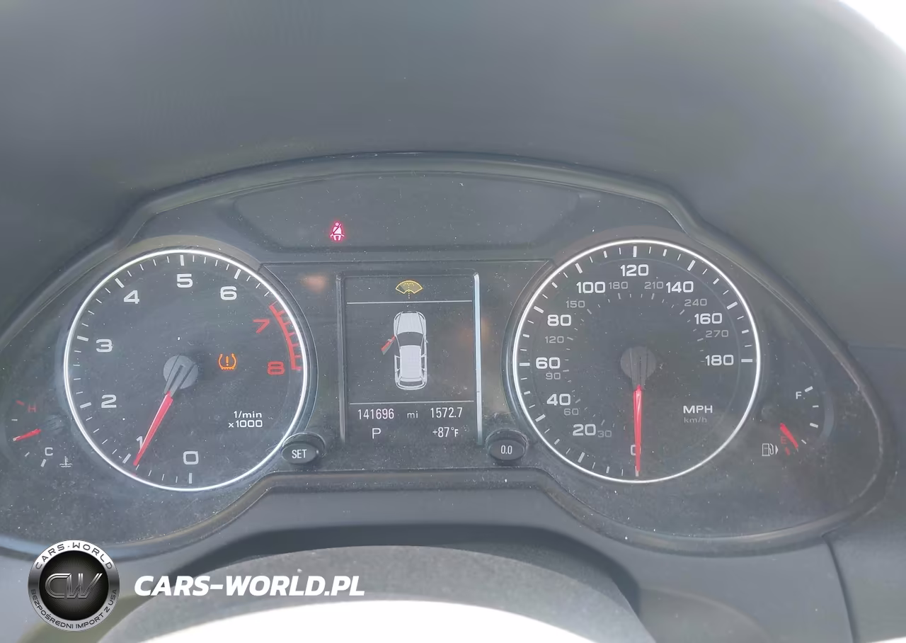 2011 Audi Q5 2.0T Premium VIN:WA1LFAFP2BA049469 - 7
