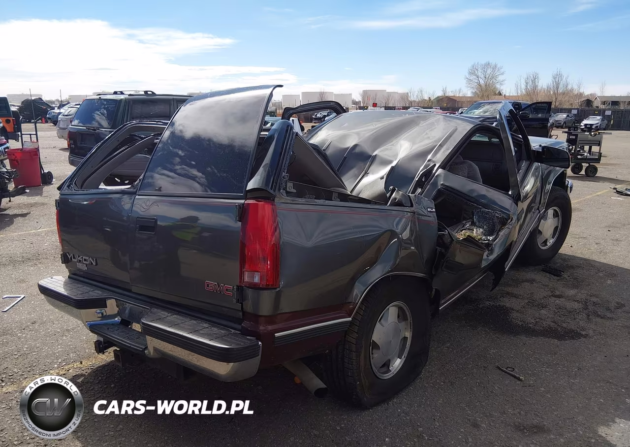 1999 GMC Yukon Sle VIN:1GKEK13R5XJ764855 - 4