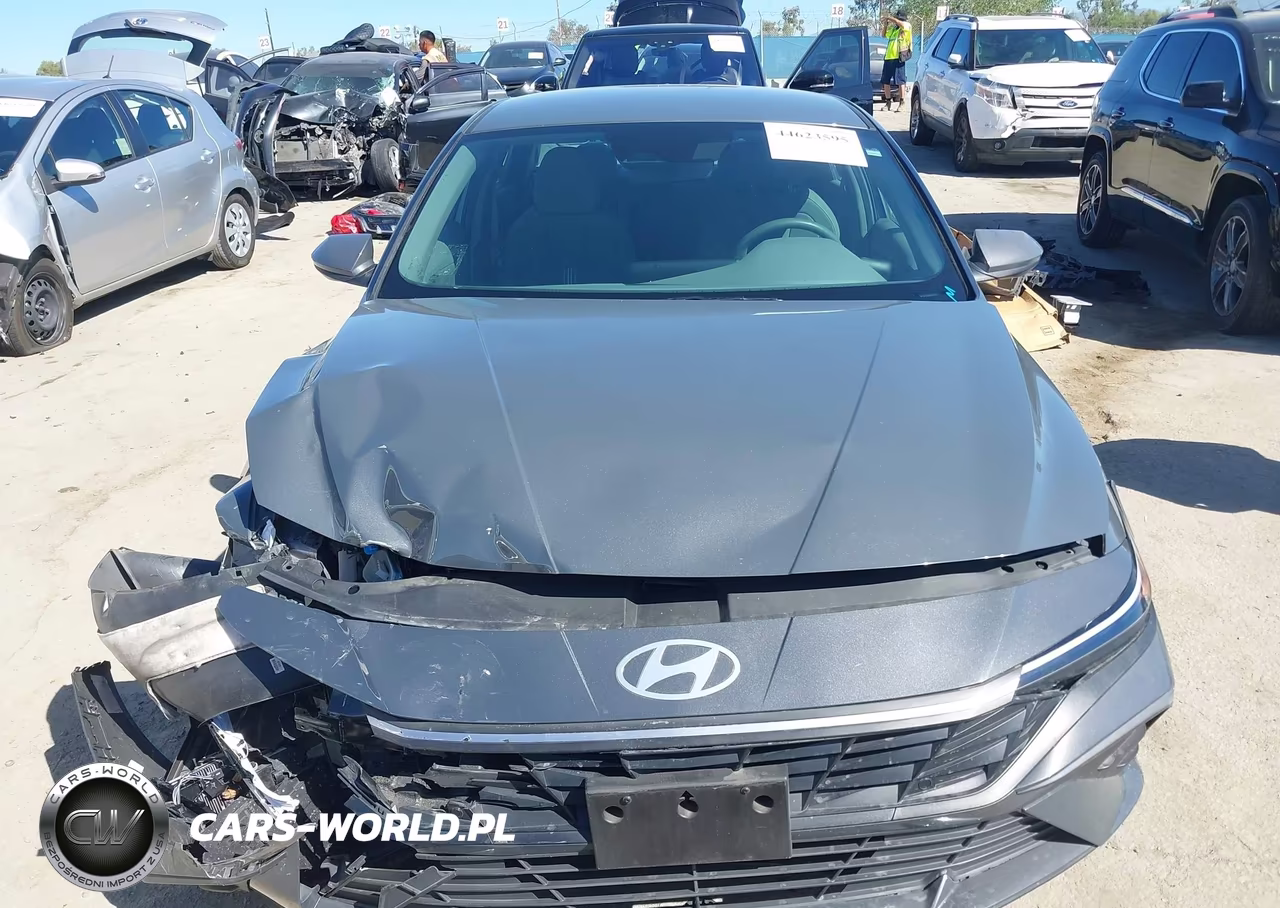2024 Hyundai Elantra Sel VIN:KMHLM4DG5RU762192 - 11