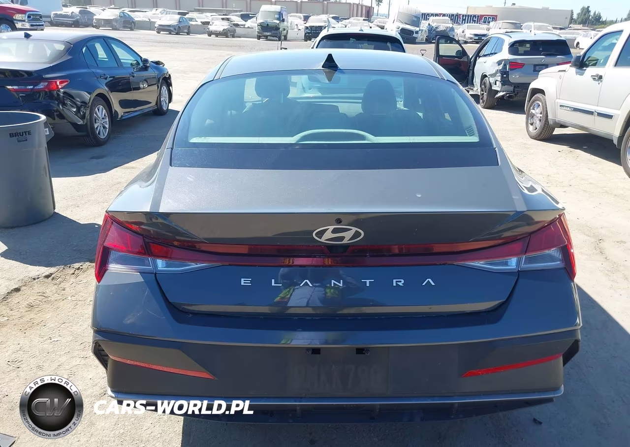 2024 Hyundai Elantra Sel VIN:KMHLM4DG5RU762192 - 15