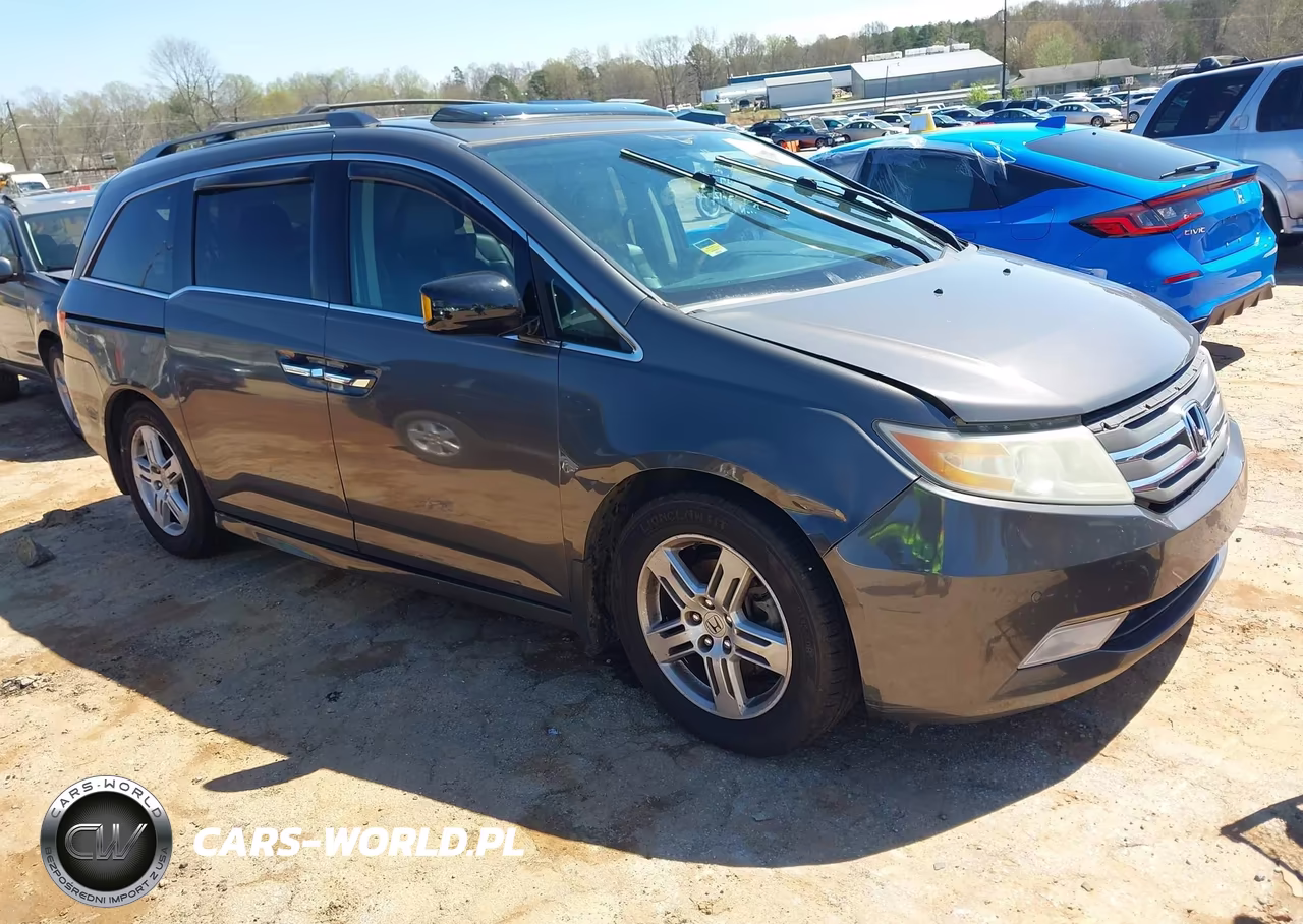2013 Honda Odyssey Touring-Touring Elite