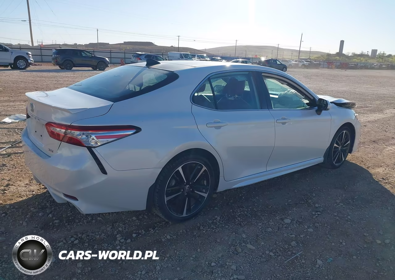 2020 Toyota Camry Xse VIN:4T1K61AK5LU958461 - 4
