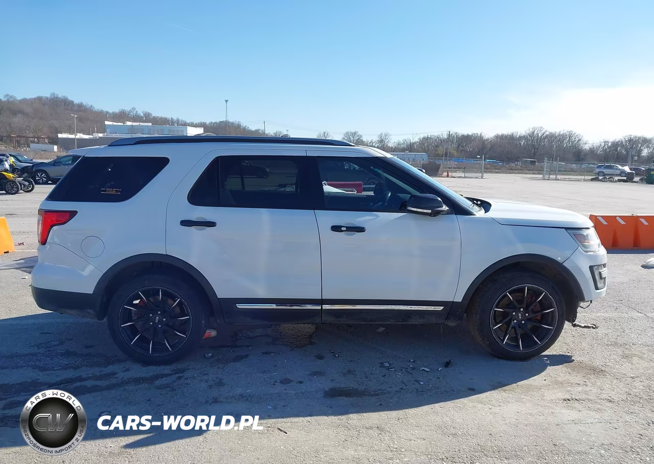 2016 Ford Explorer Xlt VIN:1FM5K8DH3GGC28702 - 13