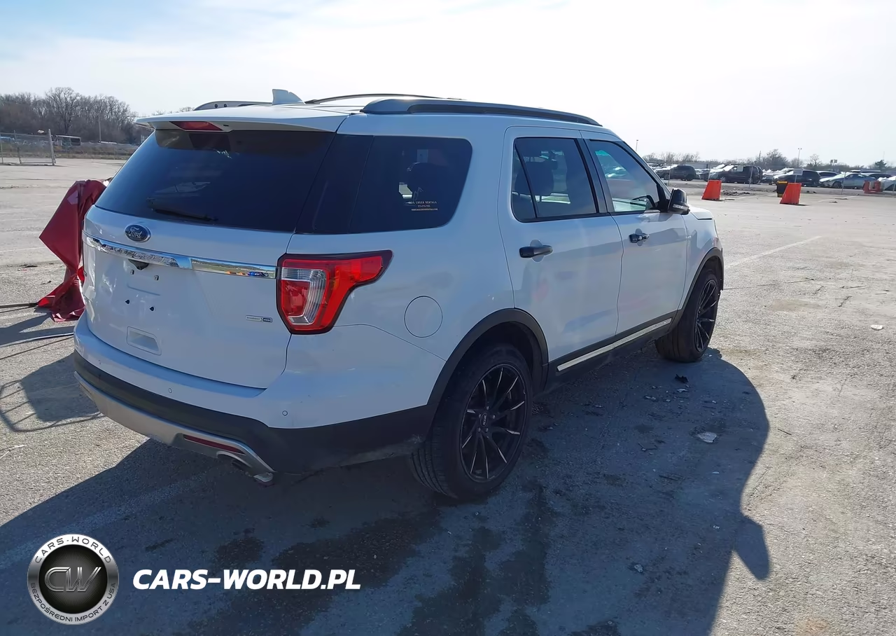 2016 Ford Explorer Xlt VIN:1FM5K8DH3GGC28702 - 4