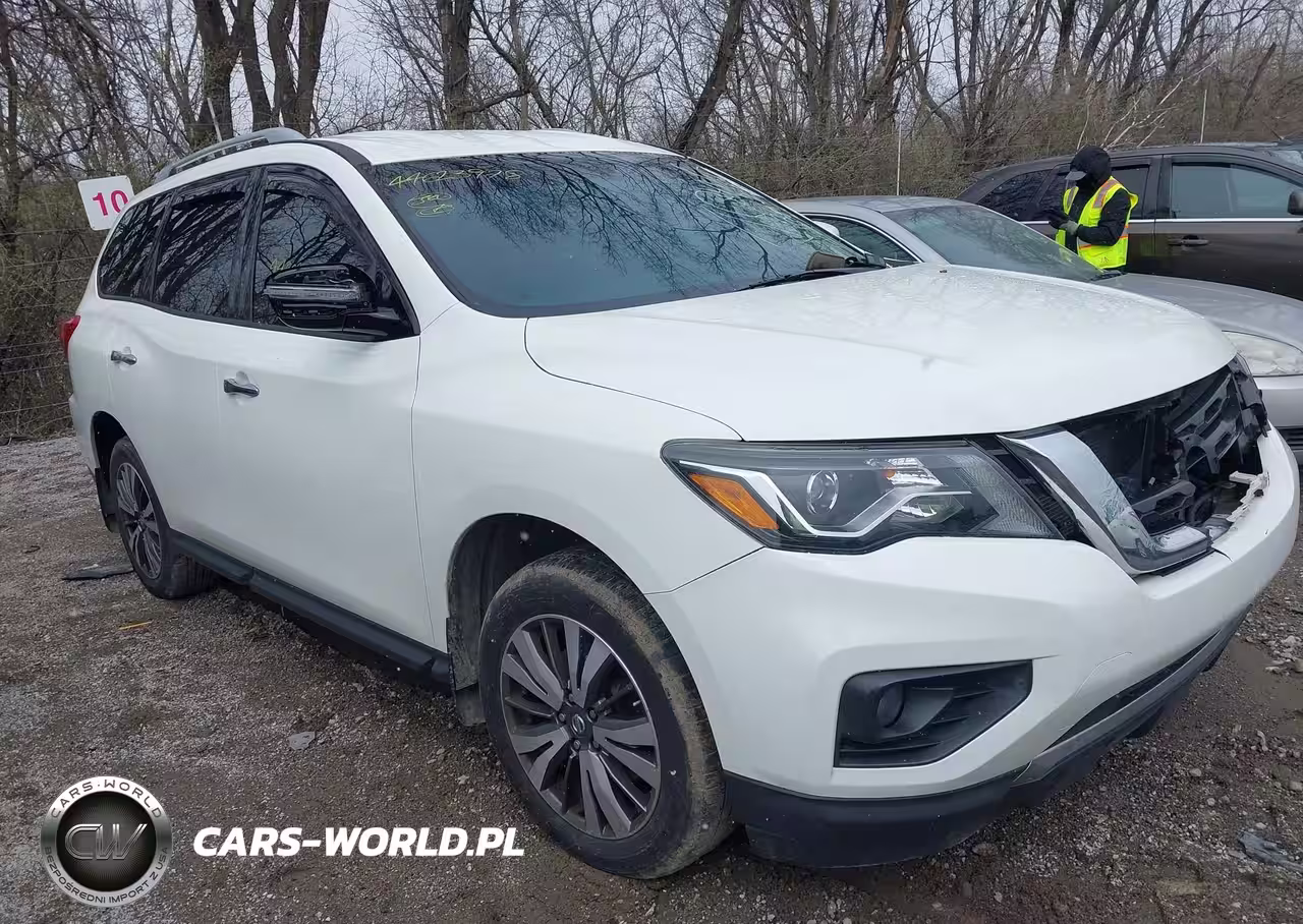 2017 Nissan Pathfinder Sv