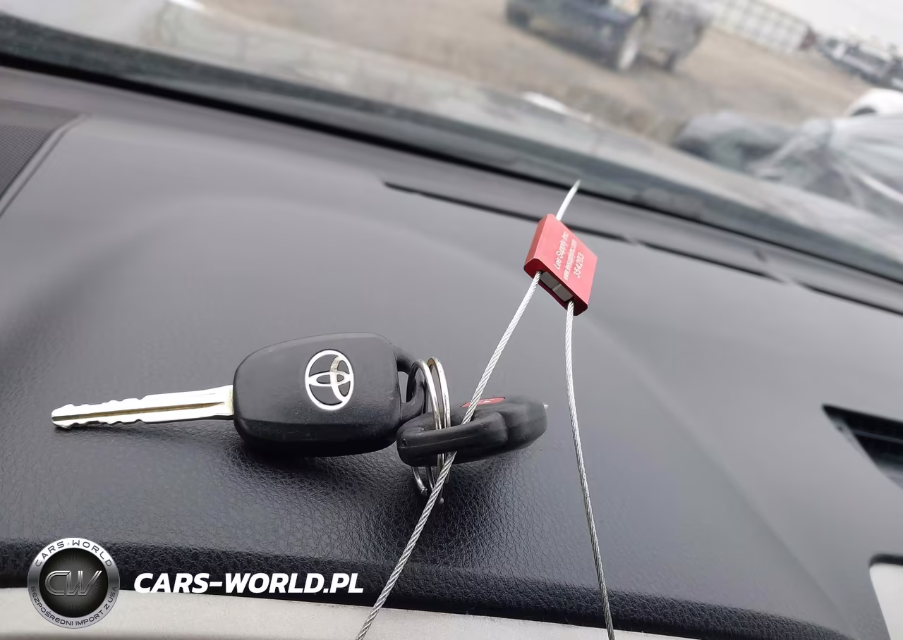2018 Toyota Rav4 Xle VIN:2T3RFREV9JW816202 - 11