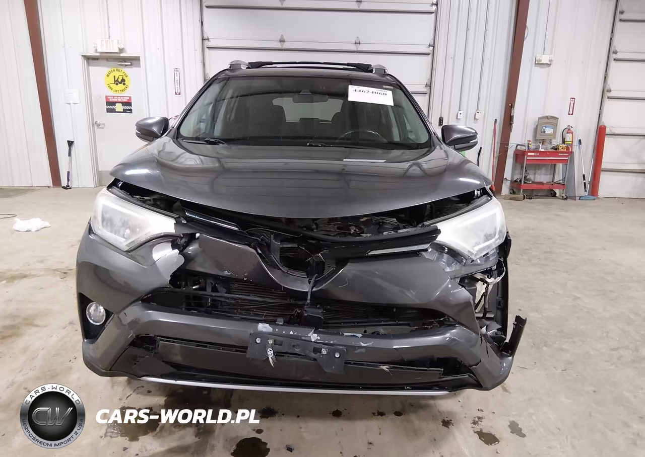 2018 Toyota Rav4 Xle VIN:2T3RFREV9JW816202 - 12